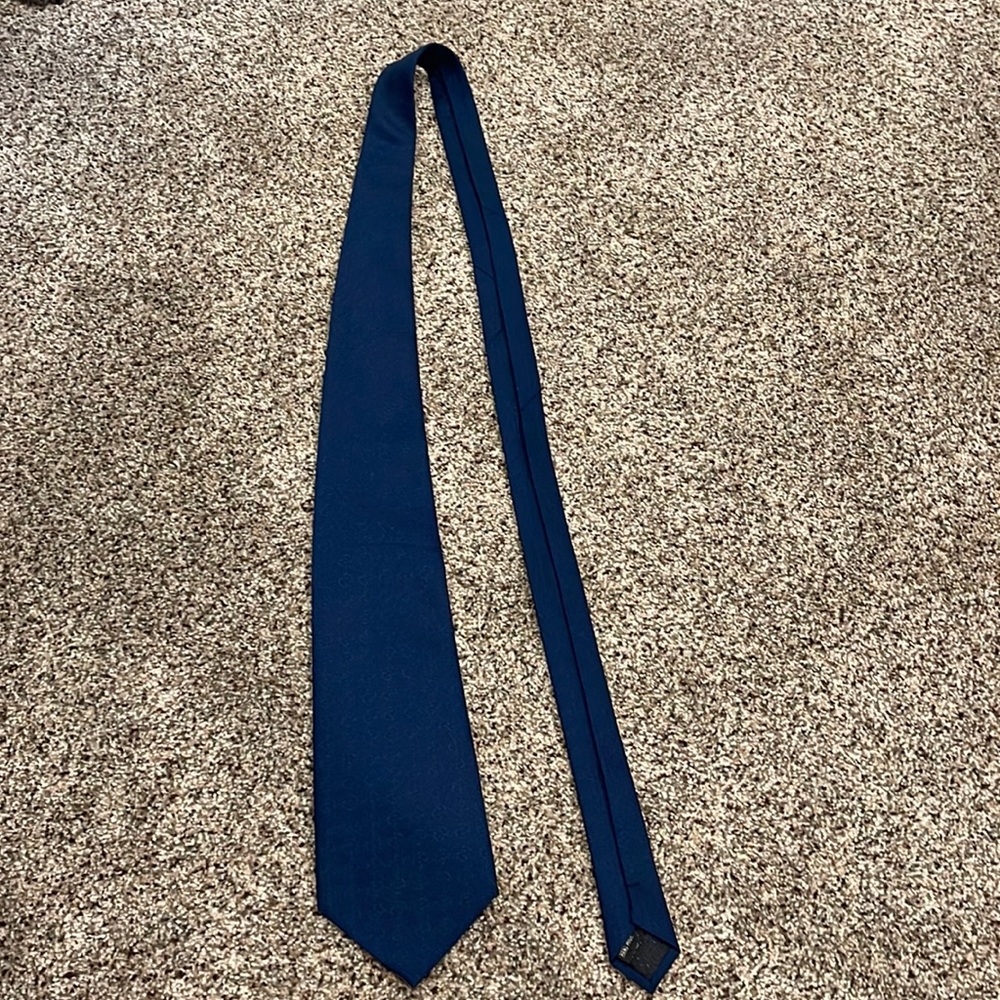 Like new GG neck tie